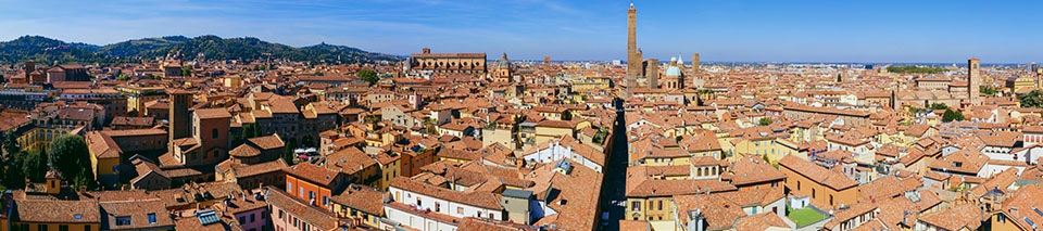 panoramica della città di Bologna